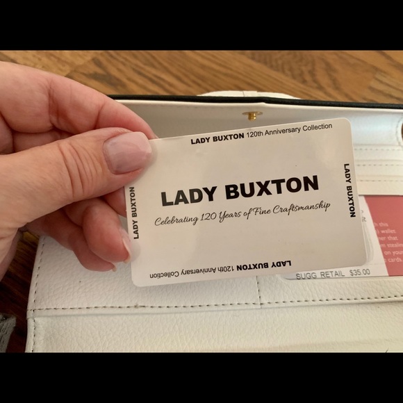 *SOLD * Button Organizer Wallet - Picture 7 of 9